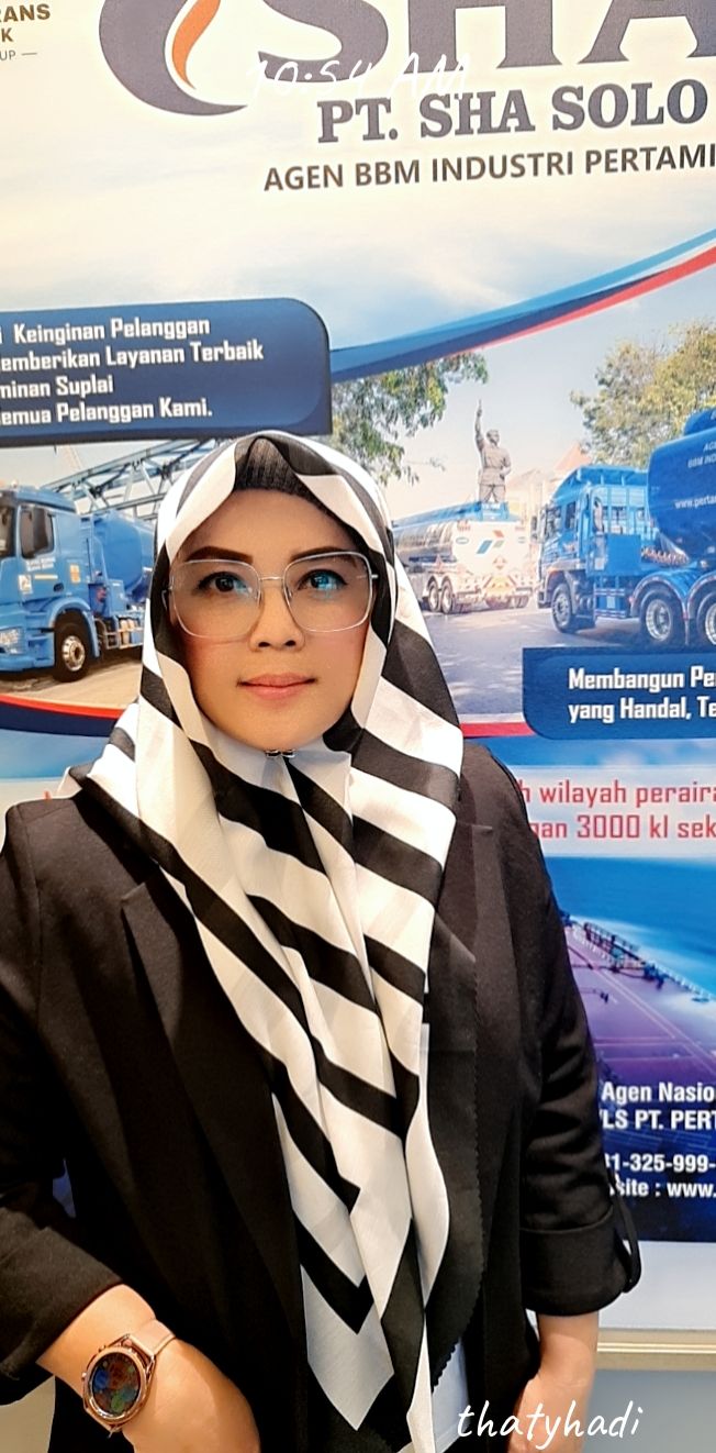 Hj. Suhartati, CSFP, CBP, CBM, CAIP, CDM, CFTR, CTT, MBA